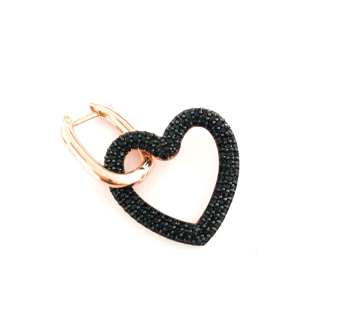 Siyah Taş Kalp Geçmeli Oval Halka Küpe