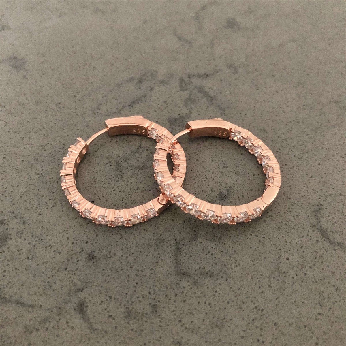 2,5 cm Beyaz Taş Halka İthal Küpe