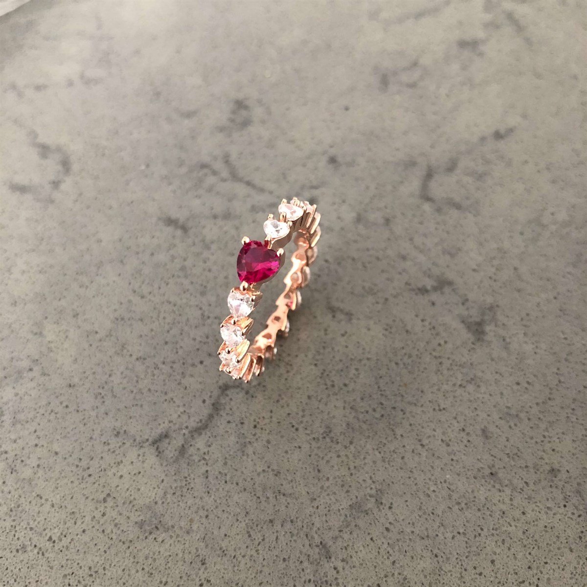 Pembe Beyaz Taş Kalp İthal Yüzük