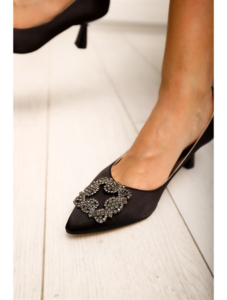 Kare Taş Siyah Seten Kadın Topuklu Ayakkabı