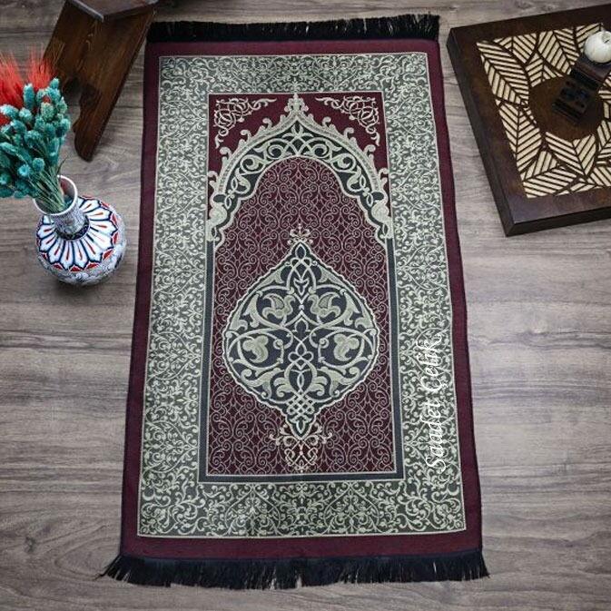 İsminizi Seccadeye Nakşediyoruz ,İsme Özel Hediyelik İpek Nur Tafta Seccade Bordo 68x110 cm - 200 gr