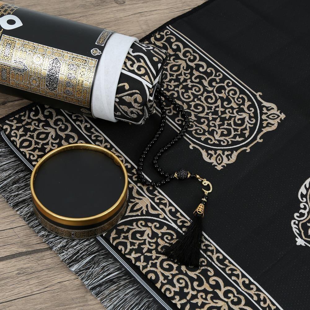 Kabe Desenli Silindir Kutulu Kabe Duvarı Seccadeli, İnci Tesbihli Hediye Seti