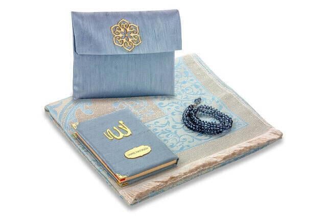 Şantuk Kumaş Kaplı Yasin Kitabı - Çanta Boy - İsme Özel Plakalı - Seccadeli - Tesbihli - Keseli - Gri Renk - Mevlid Hediyeliği