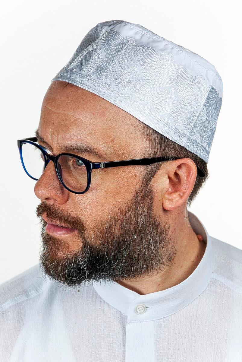 Topbaş Nakış Desenli Kalıp Kumaş Takke Beyaz