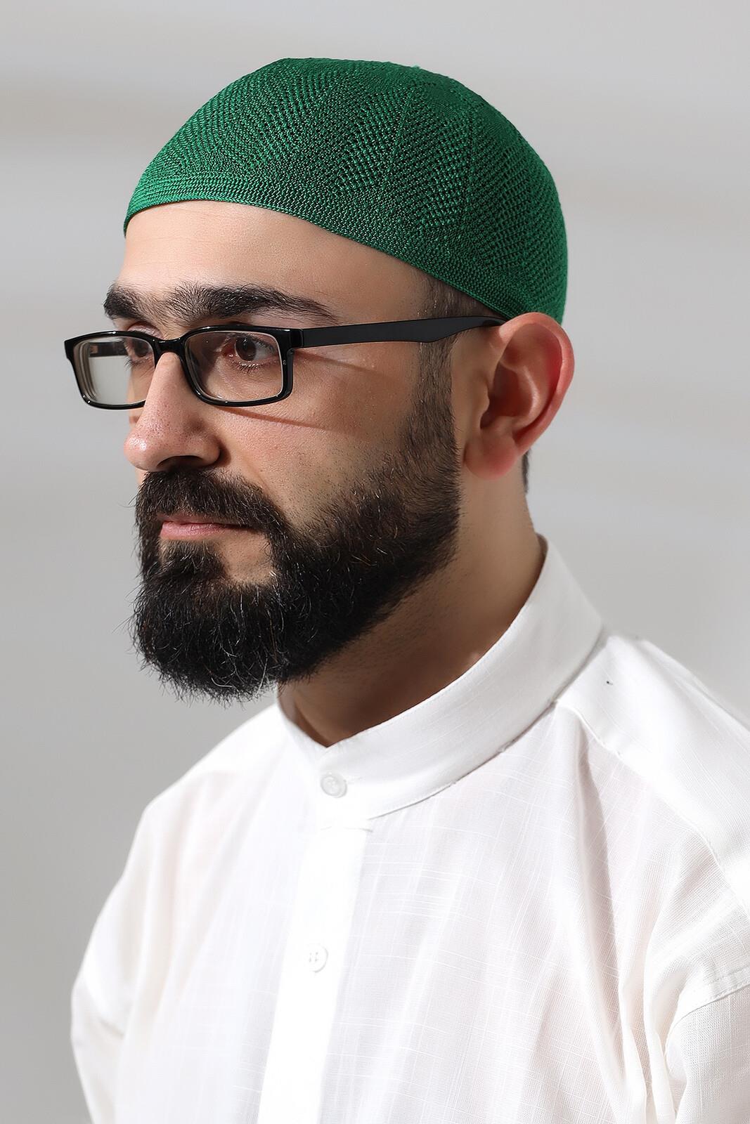 Yeşil Safir Dantel Detaylı Örme Namaz Takkesi