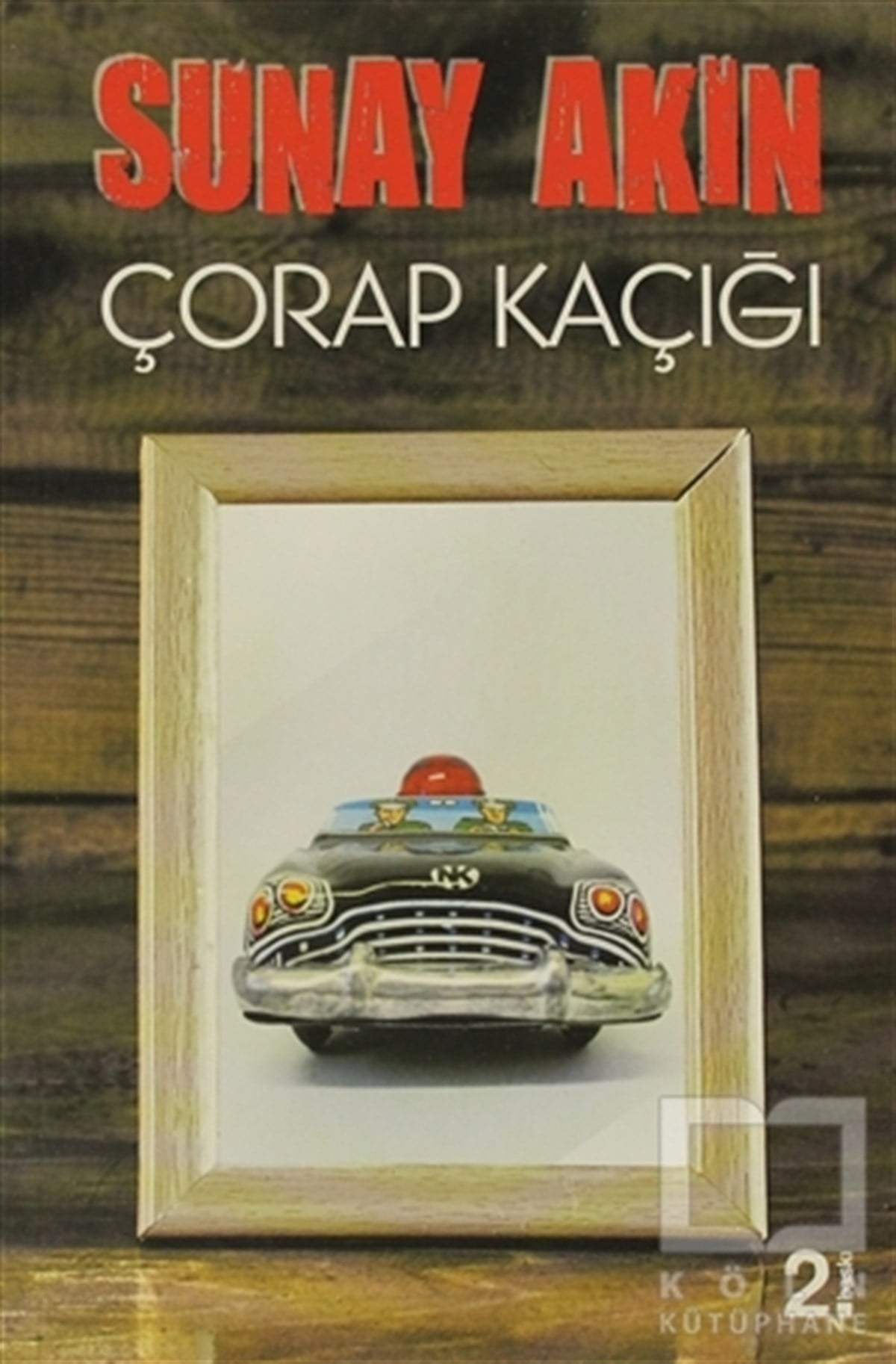 Sunay AkınRomanÇorap Kaçığı