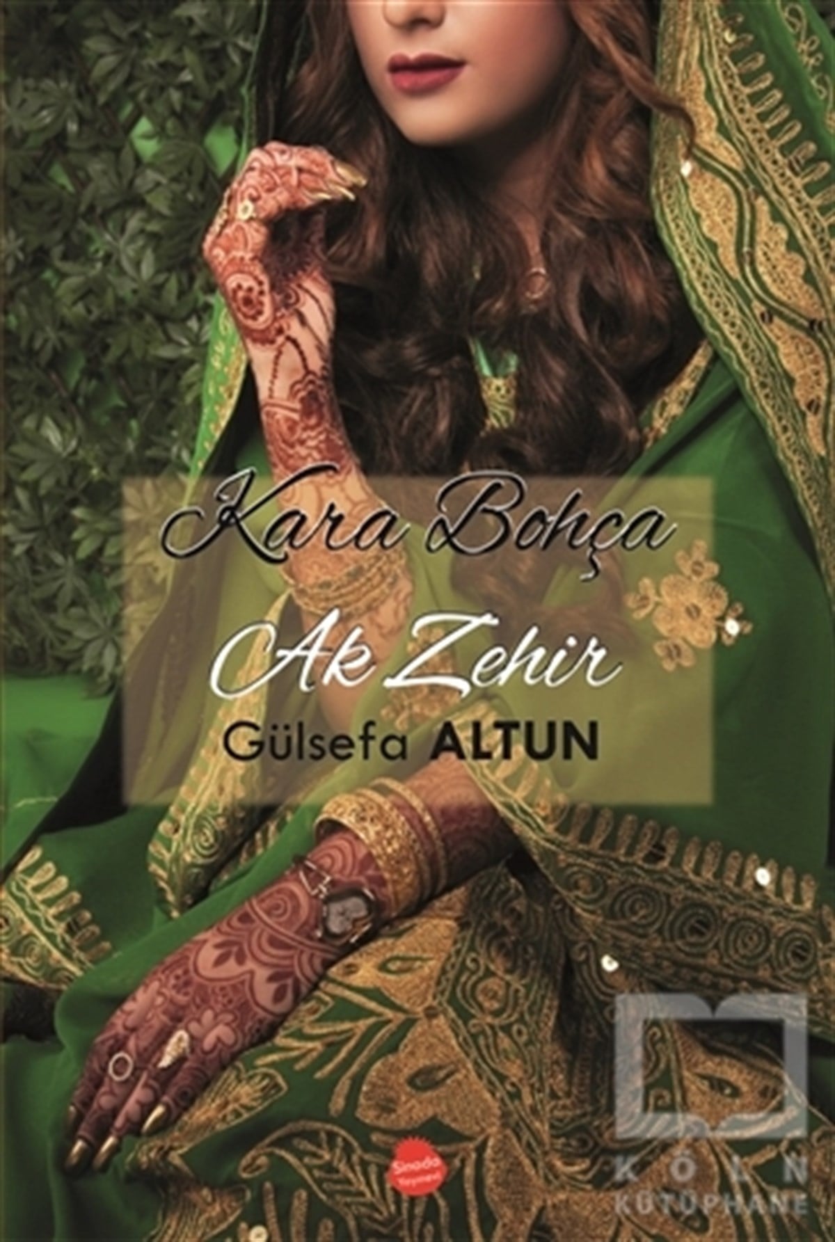 Gülsefa AltunRomanKara Bohça Ak Zehir (Cep Boy)