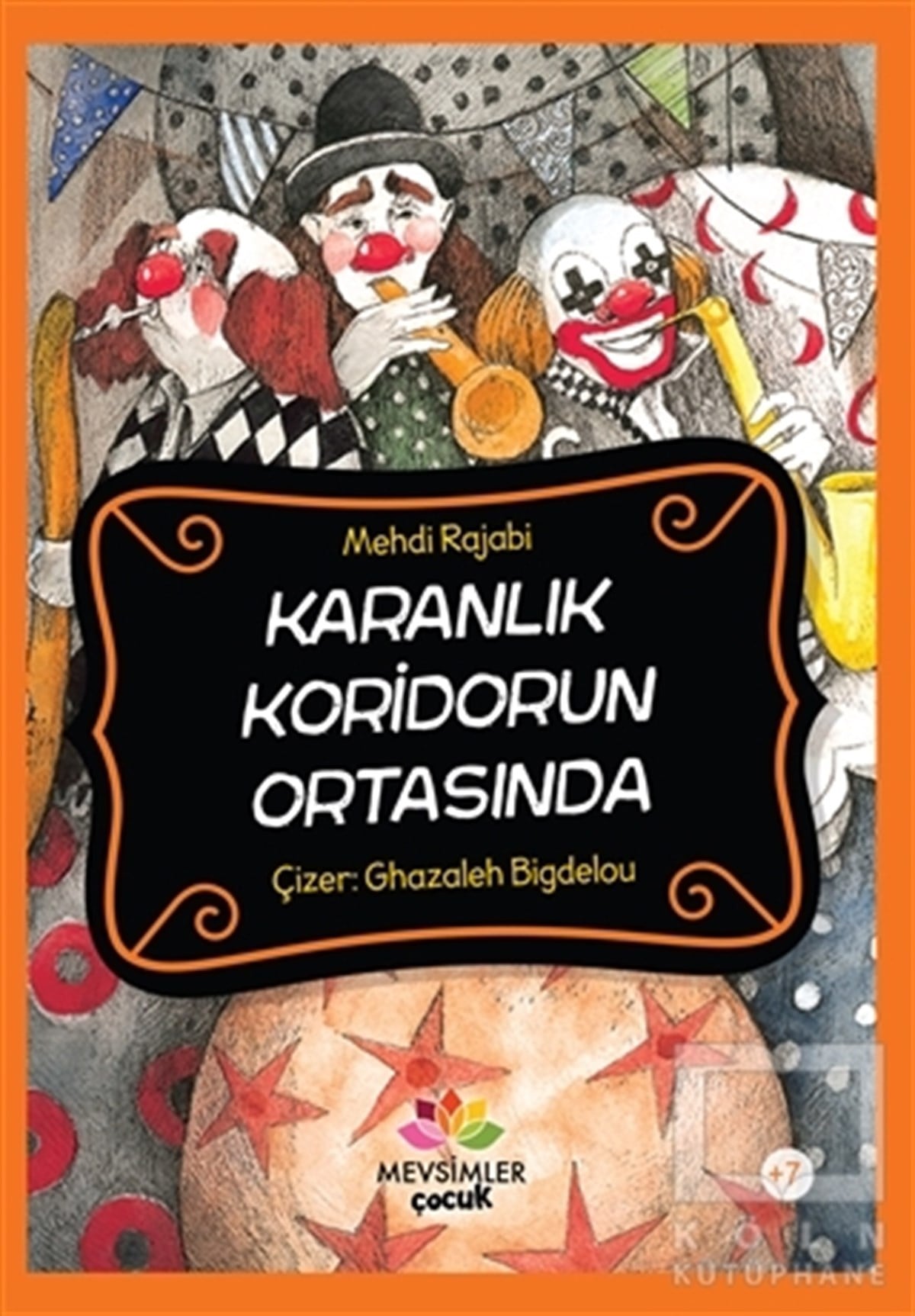 Mehdi RajabiHikayelerKaranlık Koridorun Ortasında