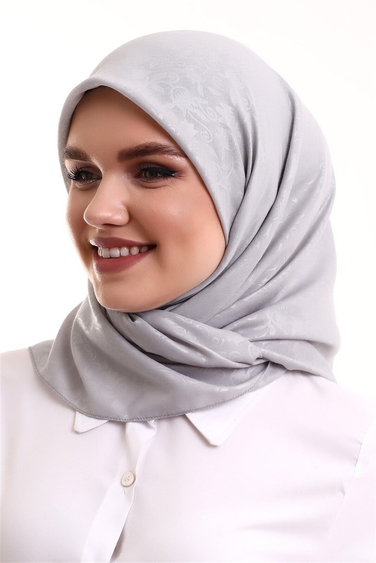 Kofra Desenli Baş Örtü - Gri