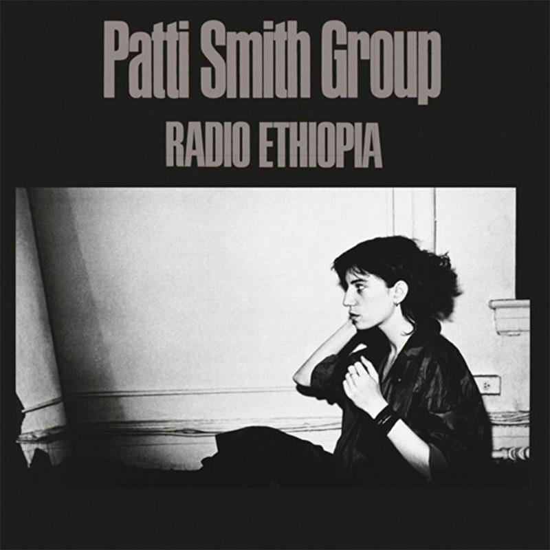 patti-smith-radio-ethiopiapatti-smith--1c565-.jpg