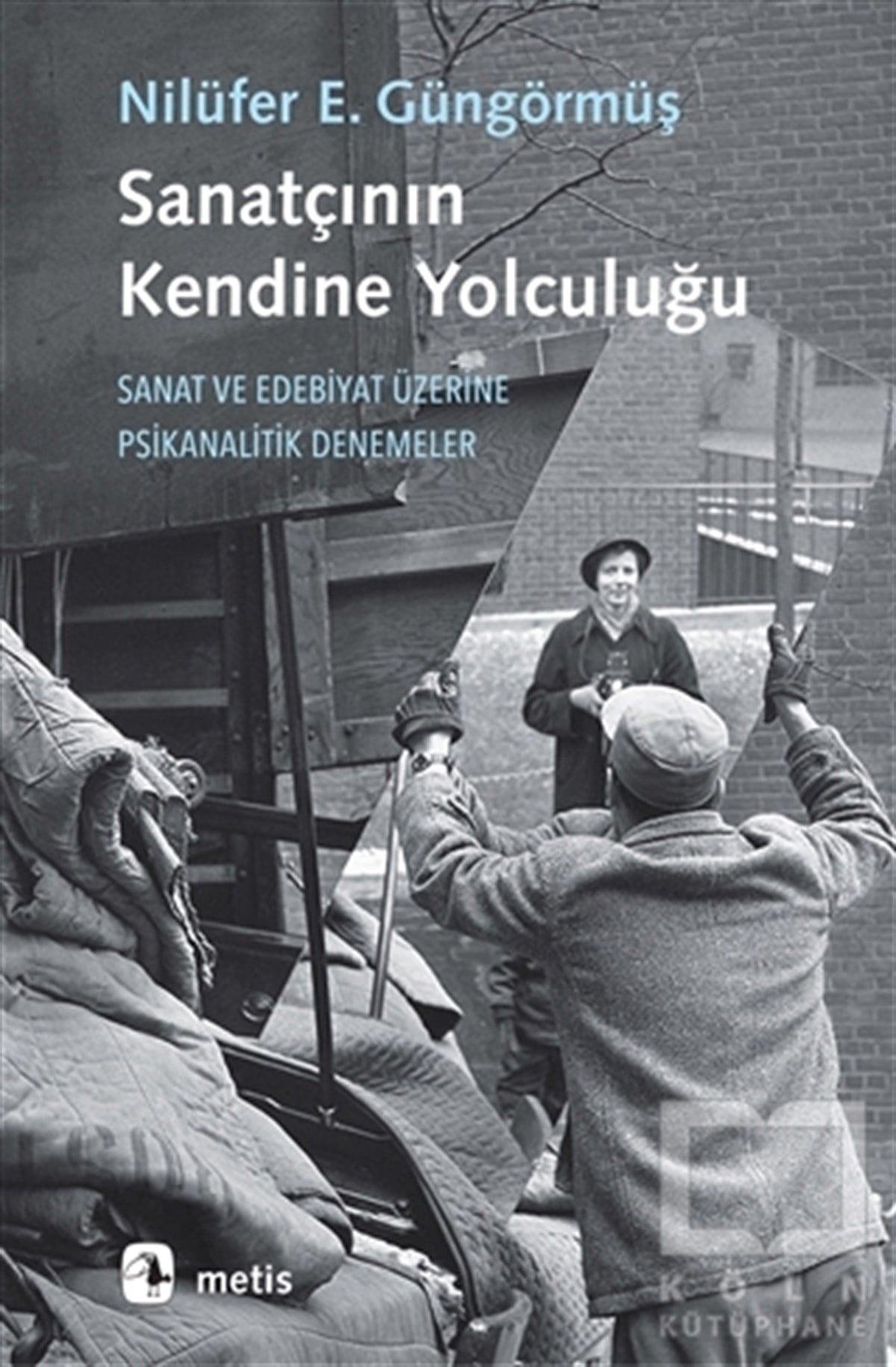 Nilüfer Erdem GüngörmüşDeneme KitaplarıSanatçının Kendine Yolculuğu