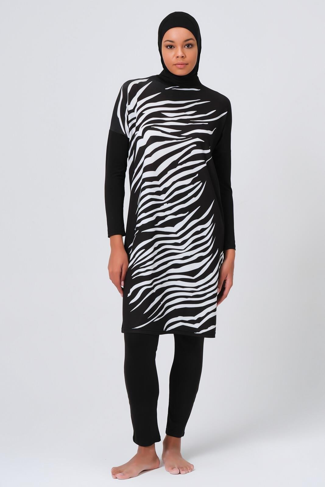 Alfasa Önü Zebra Desenli Kadın Tam Kapalı Tesettür Mayo 23691 Siyah