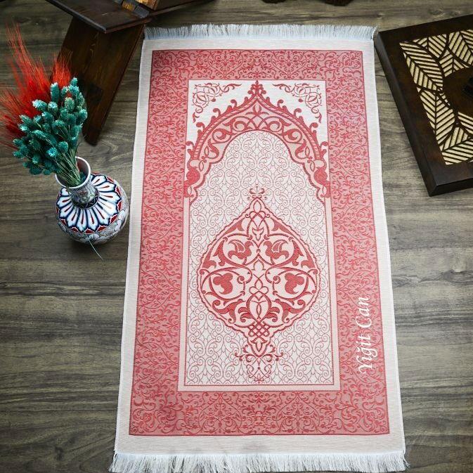 İsminizi Seccadeye Nakşediyoruz ,İsme Özel Hediyelik İpek Nur Tafta Seccade Kırmızı 68x110 cm - 200 gr
