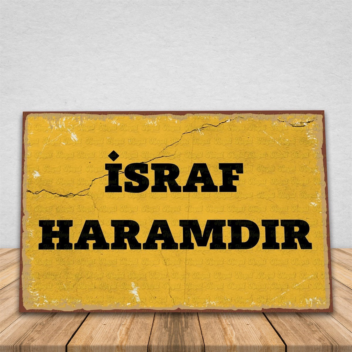 İsraf Haramdır Ahşap Retro
