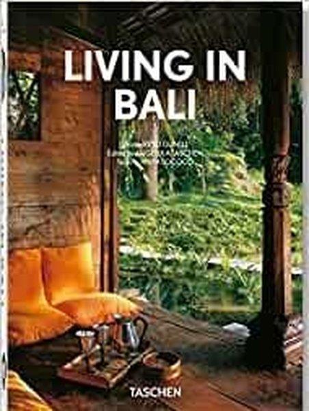 Anita LococoGift BooksLiving in Bali. 40th Ed.