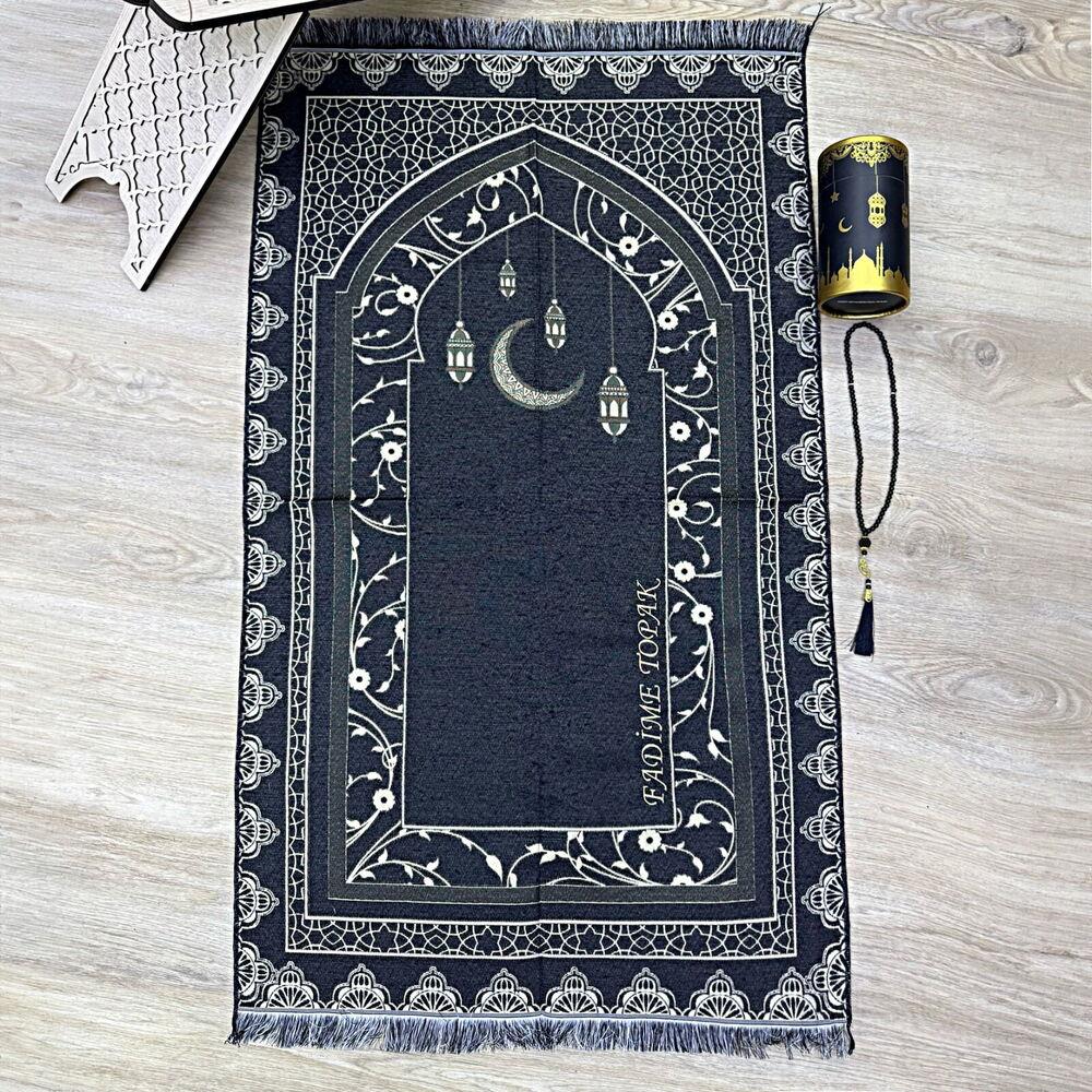 Ramadan İsme Özel Kandilli Model Dokuma Seccade( 69*115) Seccade Silindir Seti  99 lu Tesbih-Siyah