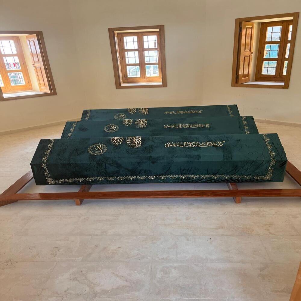 Sanduka Turbe Tabut Örtüsü & Puşide Yeşil Çayniçe Sinan Bey Camii Saray Bosna(Özel Ölçü Yapılmaktadır.)