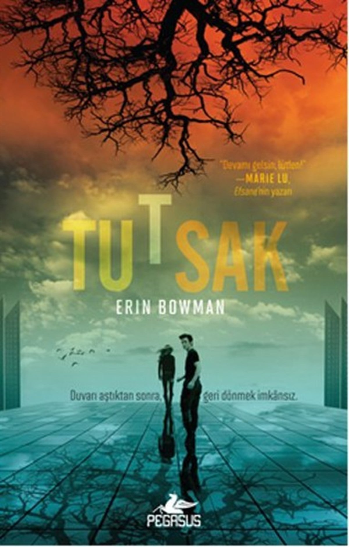 Ezgi GültekinFantasy und RomaneTutsak
