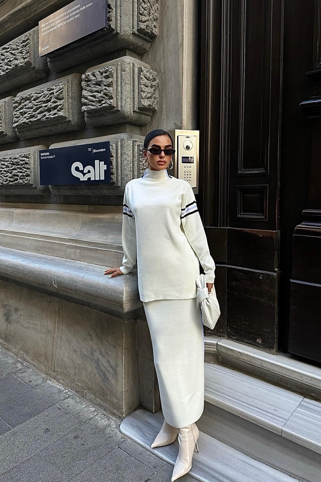 Etekli Spor Çizgili Takım 9991 R3-C-K2