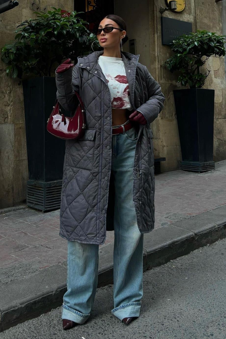 Fermuar ve Kapşonlu Uzun Kapitone Mont 7062 R11-A-K2