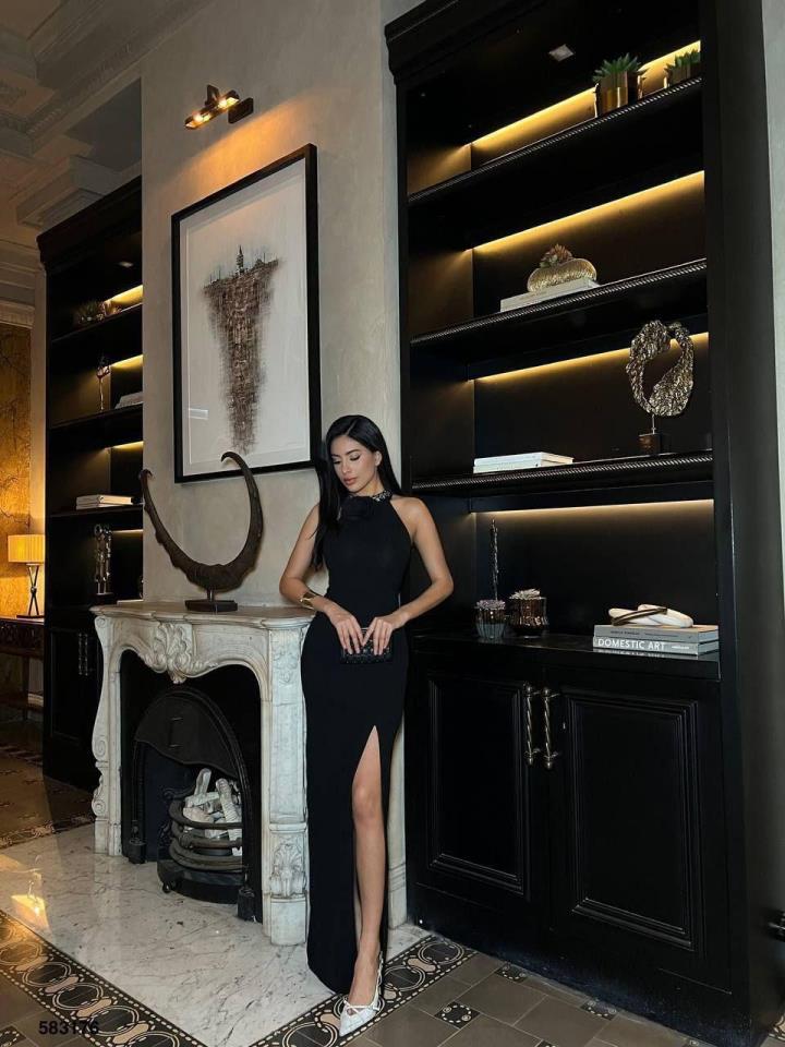 İthal Likralı Scuba Crep Kumaş Taş Ve Gül Detaylı Elbise