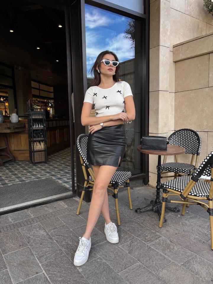 Kaşkorse Kumaş Kurdule Detay Bluz