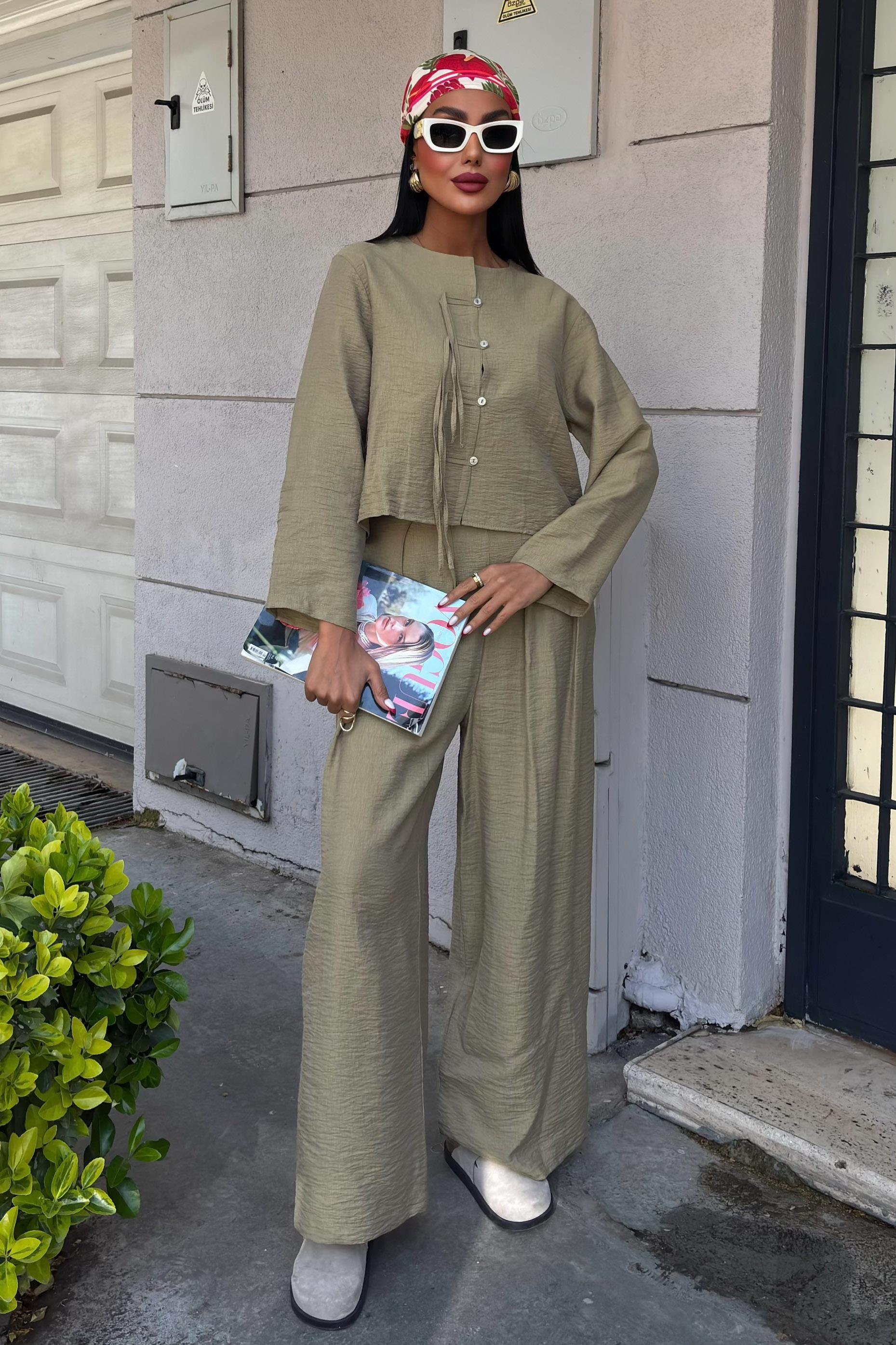 Önü İnce Kordon Detaylı ve Double Paça Pantolonlu Takım 10180 R7-K-K2