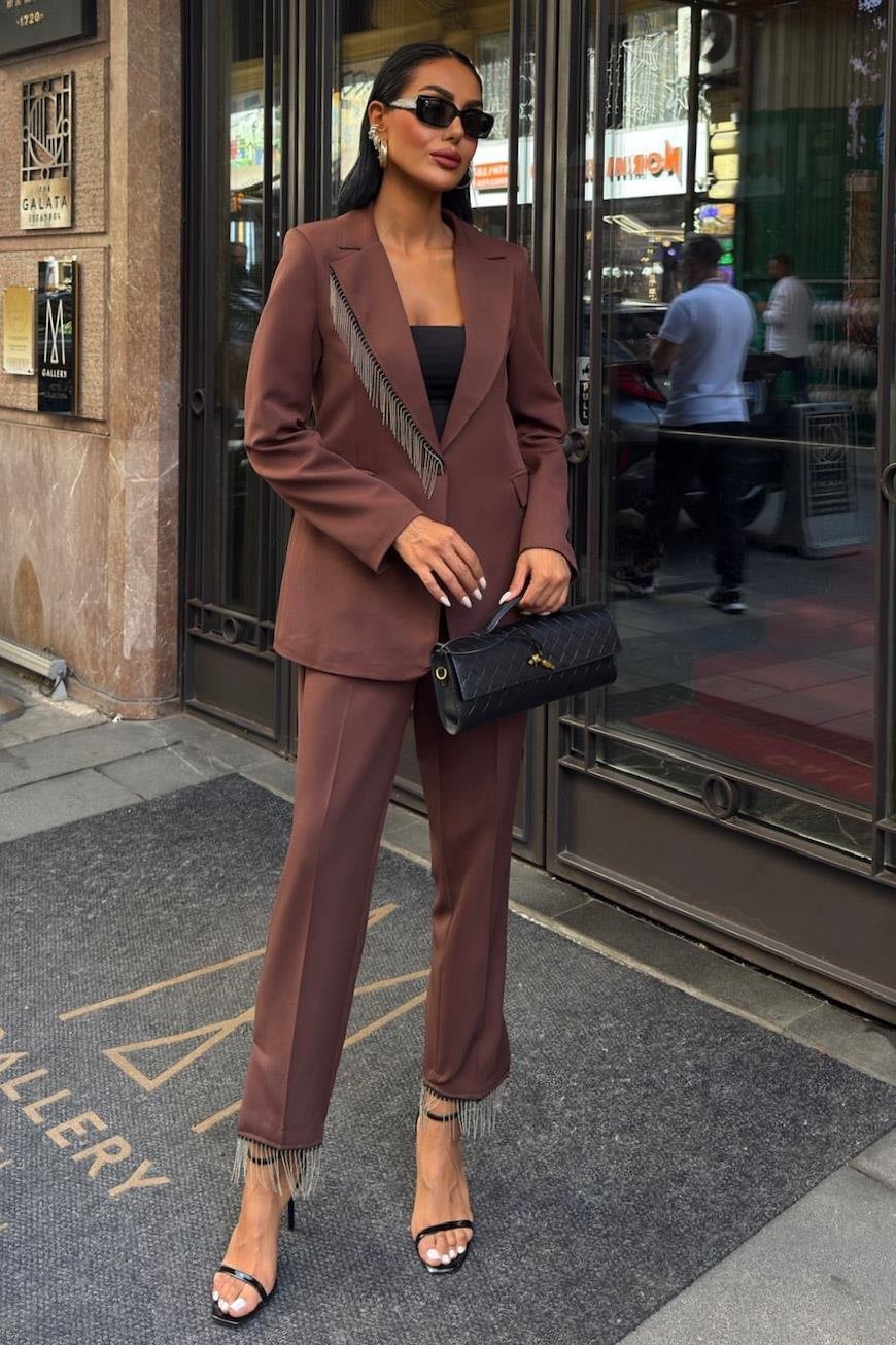 Yaka ve Paçaları Püsküllü Takım Elbise 10043 R8-D-K3