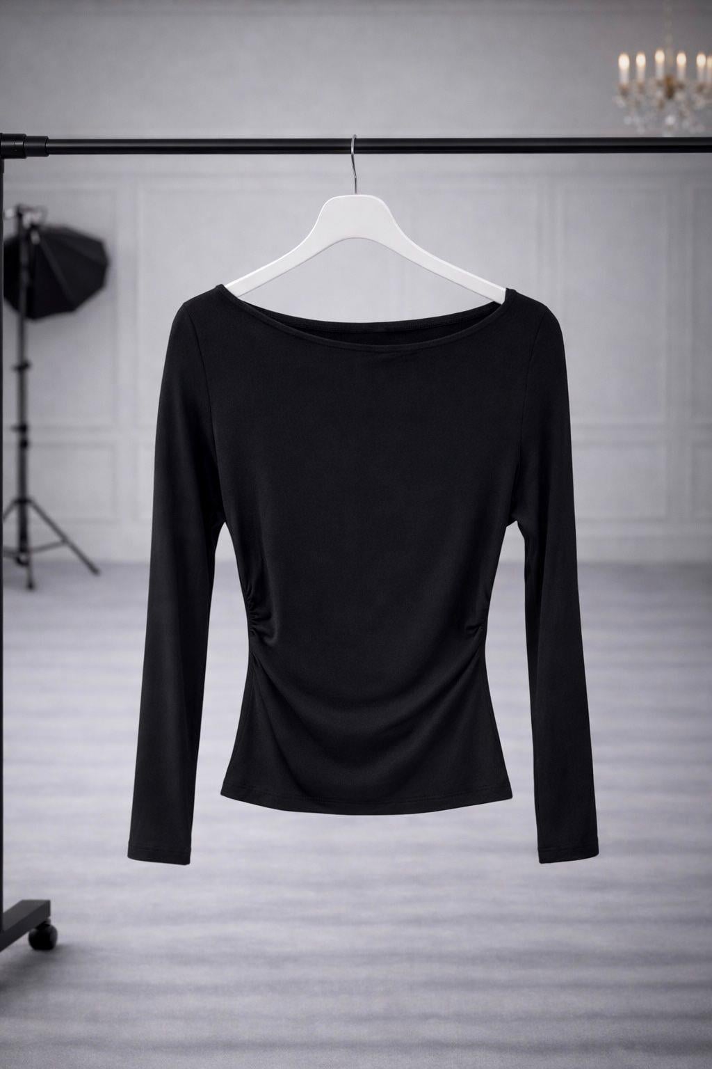 Zr Model Büzgü Detay Esnek Bluz - Siyah