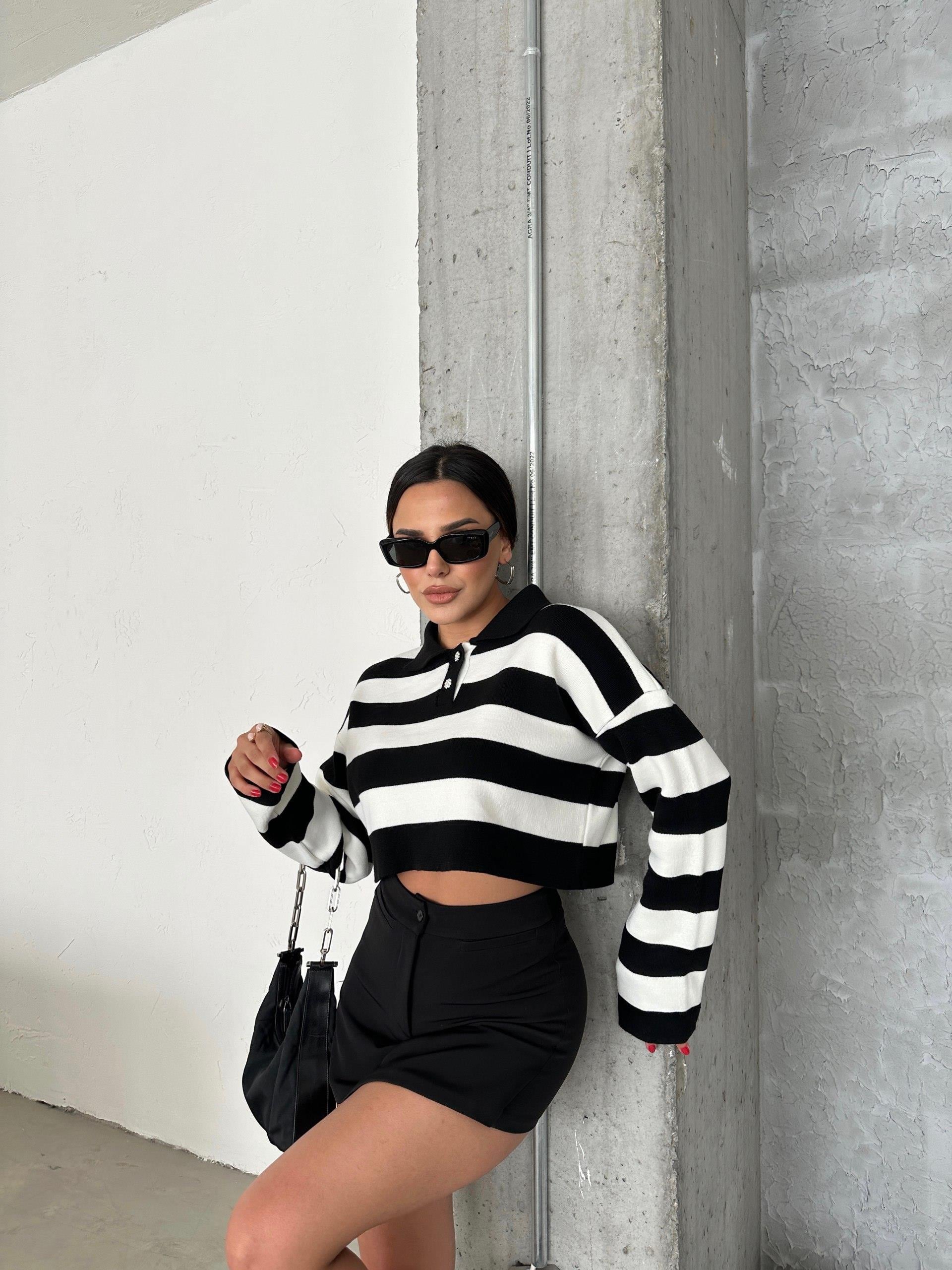 Zr Model Çizgili Yaka Detay Triko Bluz - Siyah