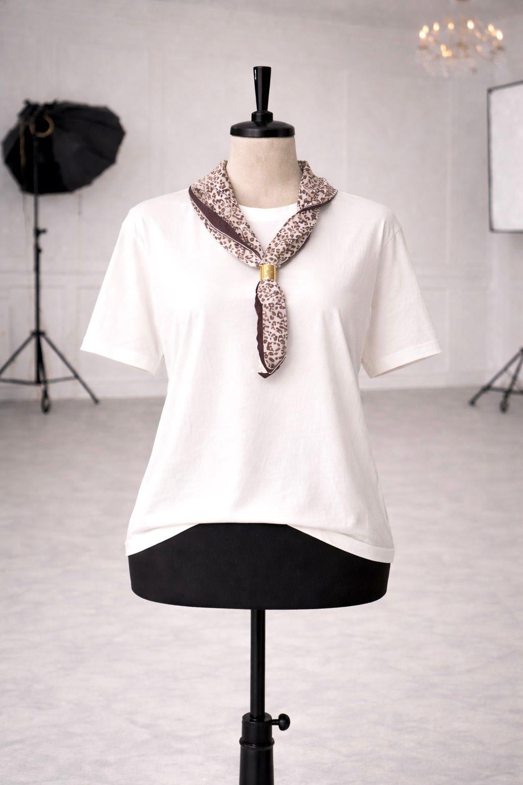 Zr Model Fular Detay Tshirt - Beyaz