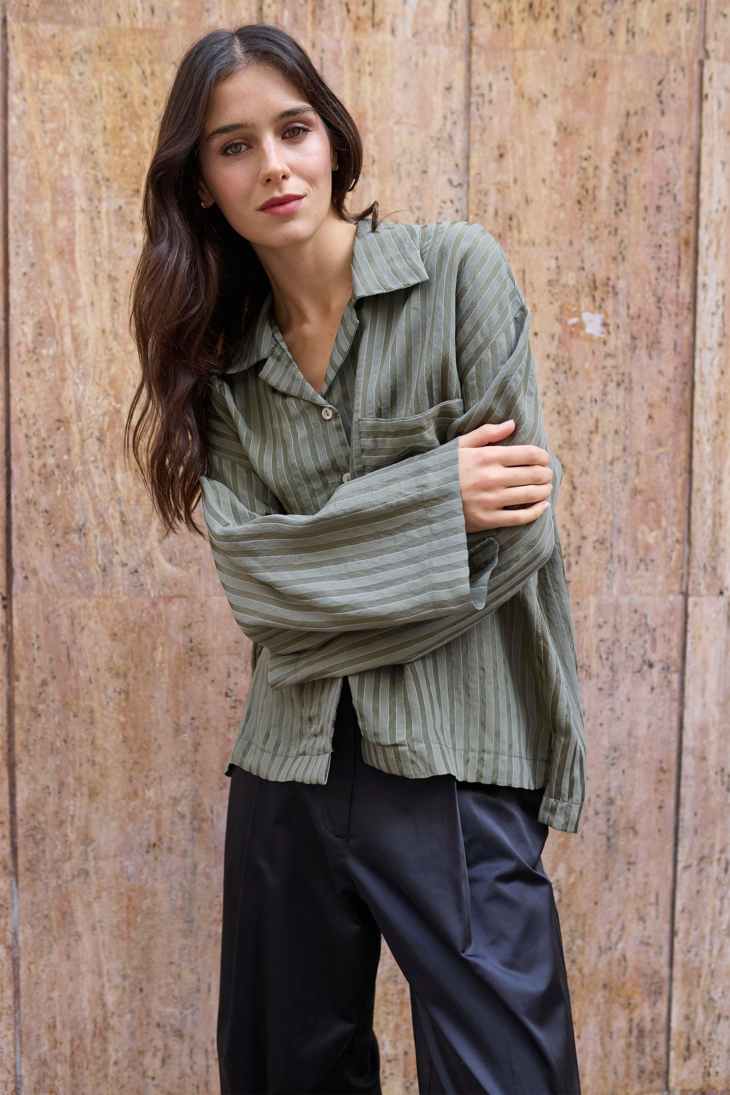 Zr Model Oversize Kendinden Desenli Premium Gömlek - Yeşil