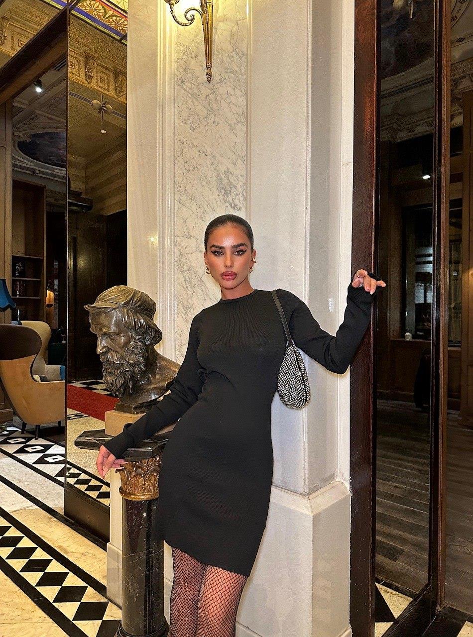 Zr Model Sırt Dekolteli Triko Elbise - Siyah