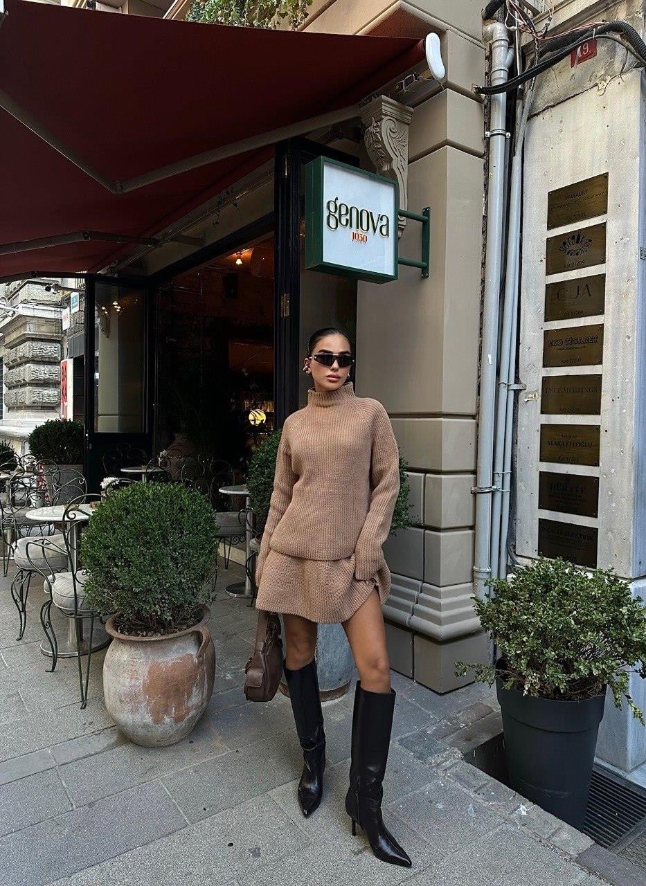 Zr Model Yaka Detay Bluz Etekli Triko Takım - Vizon