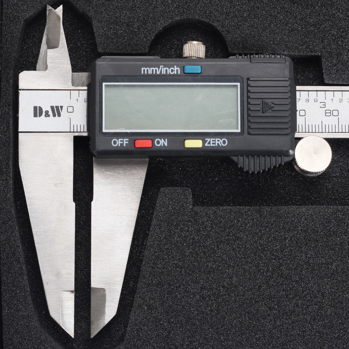 DW 3 BUTONLU LCD ABS KASA DİJİTAL KUMPAS 300MM DW1KDS3