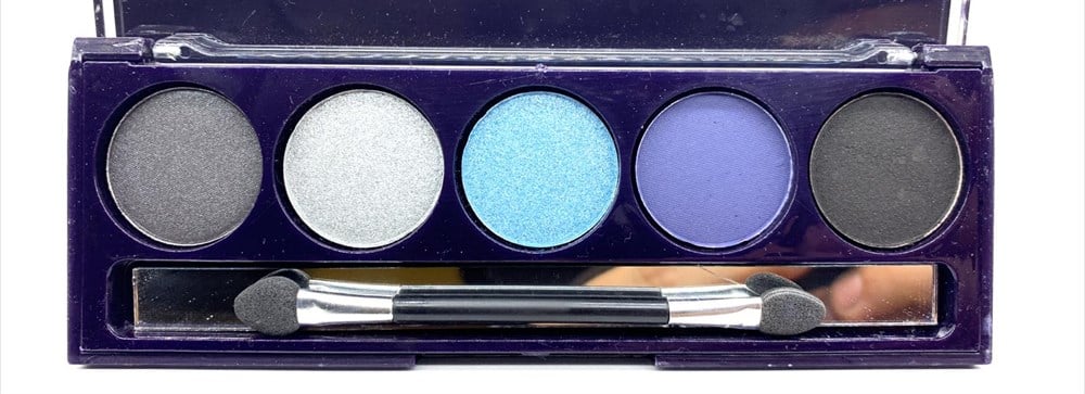 Pretty Beauty 5' Li Far Eyeshadow 04