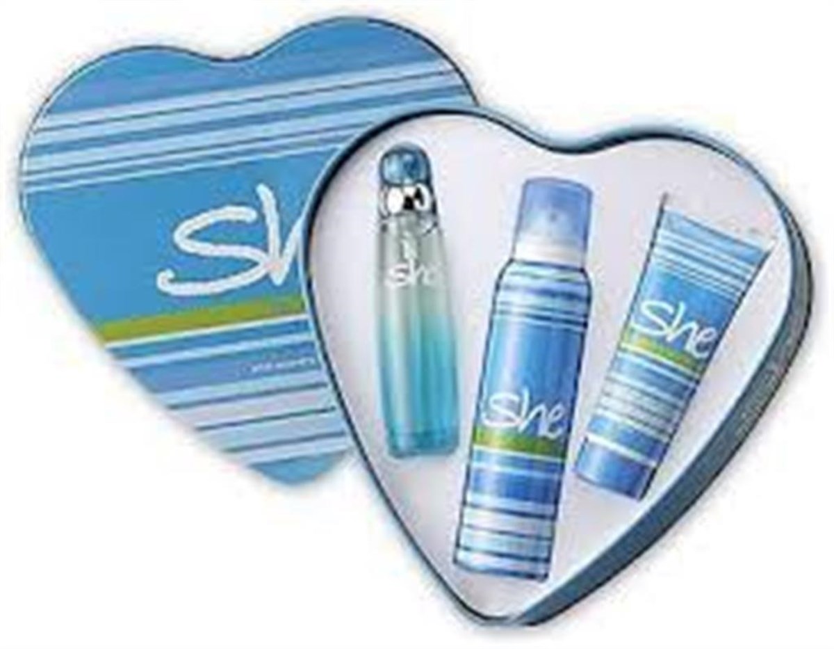 She Cool Set Kalp 50ml Edt + Deodorant 150 Ml + Vücut Losyonu 75 Ml 3lü Set