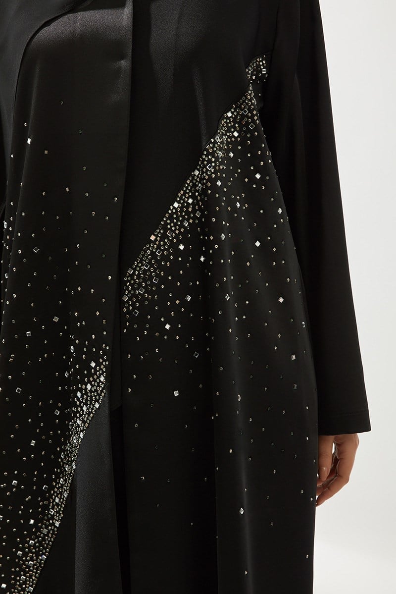ELEGANT ABAYA 