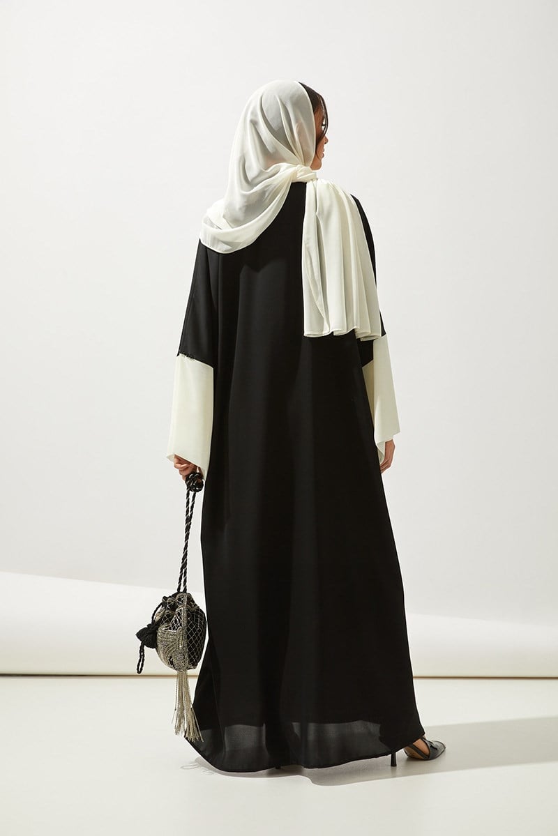 FARAH ABAYA HANDMADE-BLACK WHITE