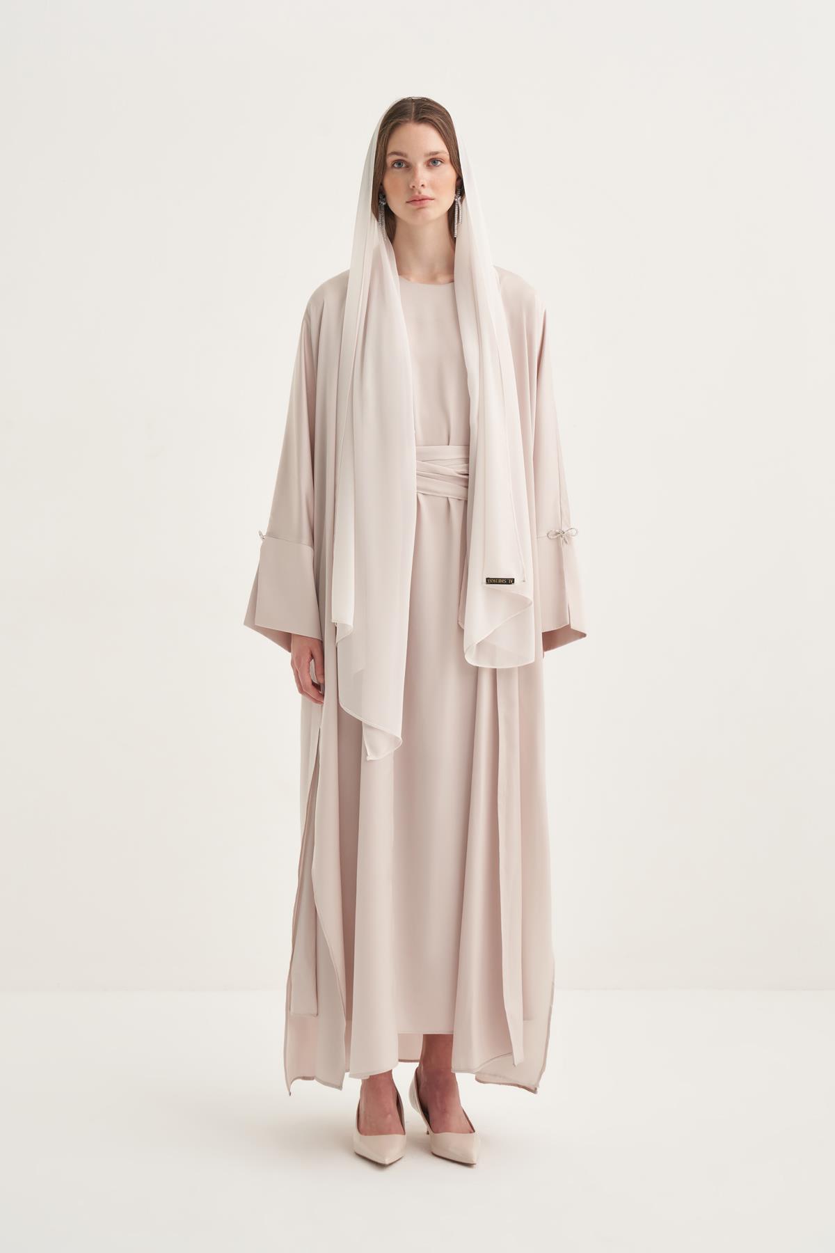 MIRA ABAYA SET BEIGE