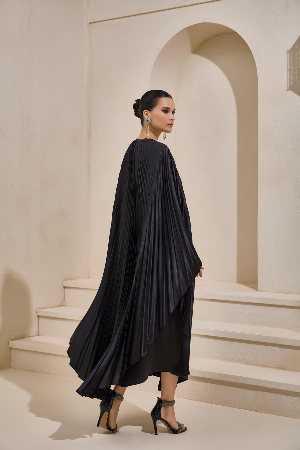 PLISSE SATIN MAXI DRESS SET BLACK