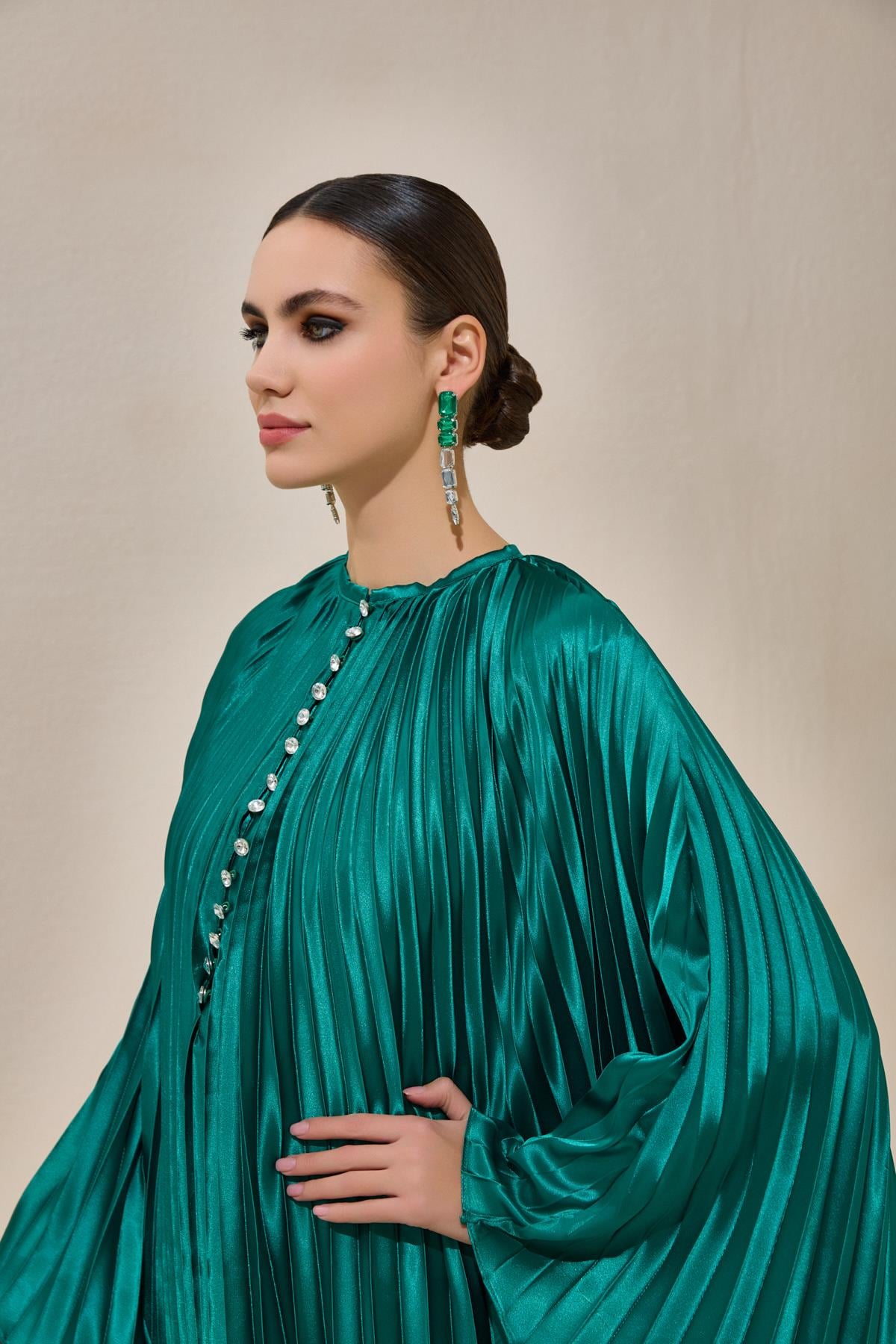 PLISSE SATIN MAXI DRESS SET EMERALD GREEN