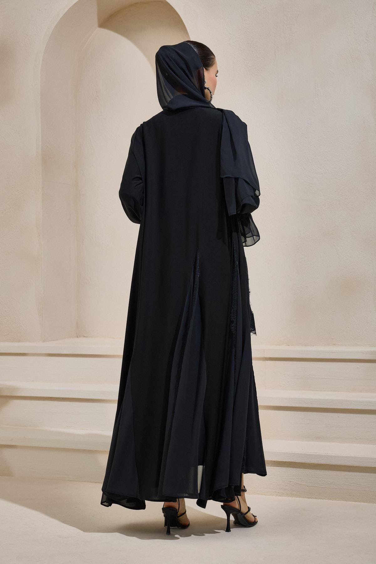 SARA  ABAYA SET BLACK