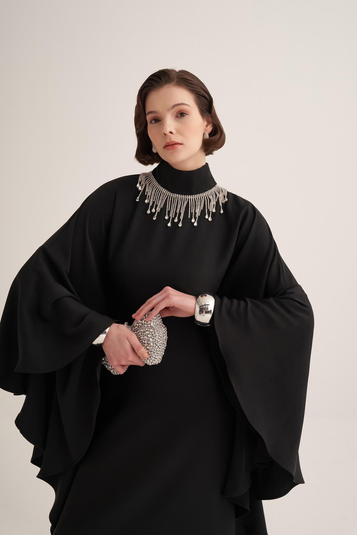 VALERIA KAFTAN-BLACK