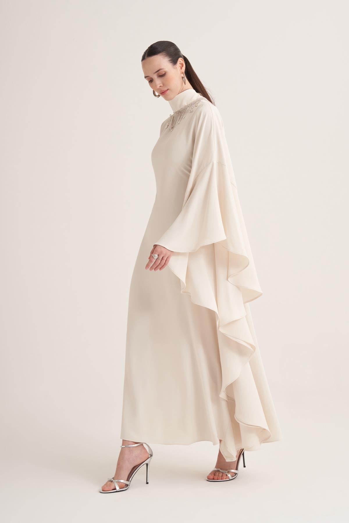 VALERIA KAFTAN-CREAM