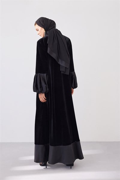 Ella Velvet Abaya