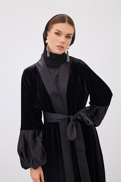 Ella Velvet Abaya