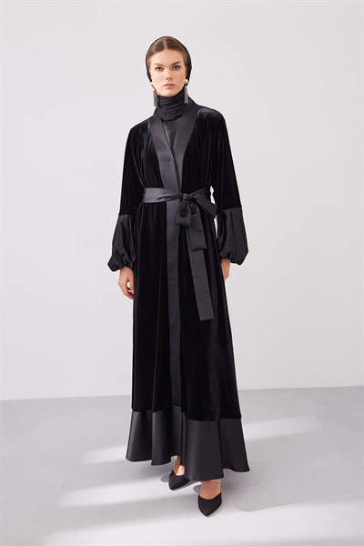 Ella Velvet Abaya