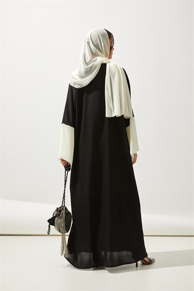 FARAH ABAYA HANDMADE-BLACK WHITE