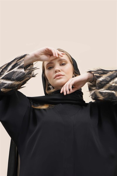 Gold Jakar  Abaya